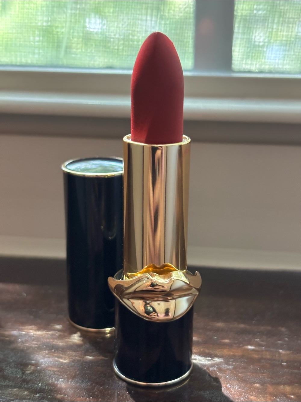Pat McGrath Satin Lipstick in Elson 2 Red - Picture 4 of 6